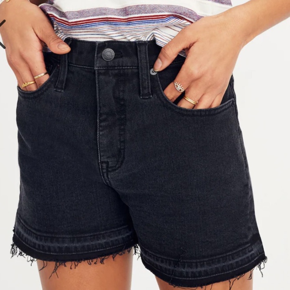 Madewell High-Rise Denim Shorts in Clint Wash: Drop-Hem Edition- size 26